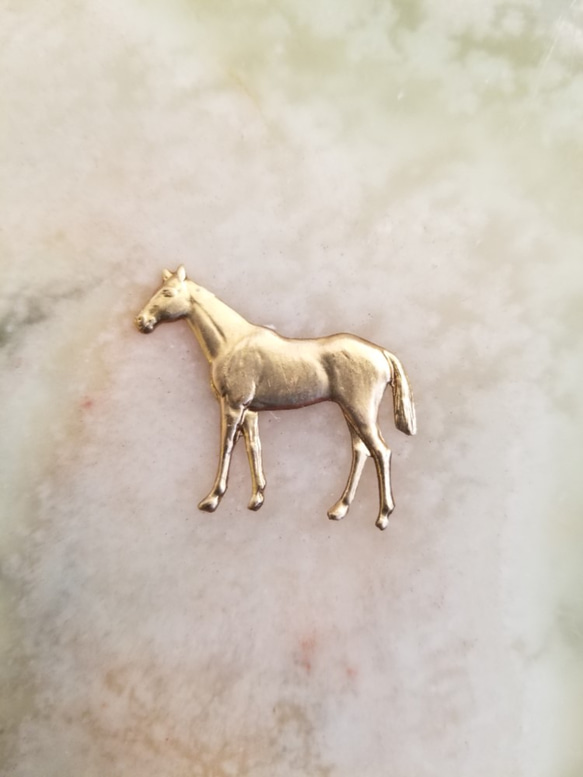 ヴィンテージ　Brass製　ホース　馬　メタルパーツ　24×29㎜ 1枚目の画像