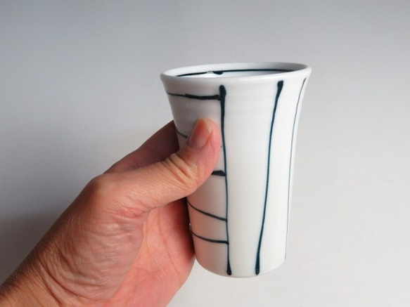 アウトレット品　　手描き　黒一珍　一口カップ　ビールカップ 4枚目の画像