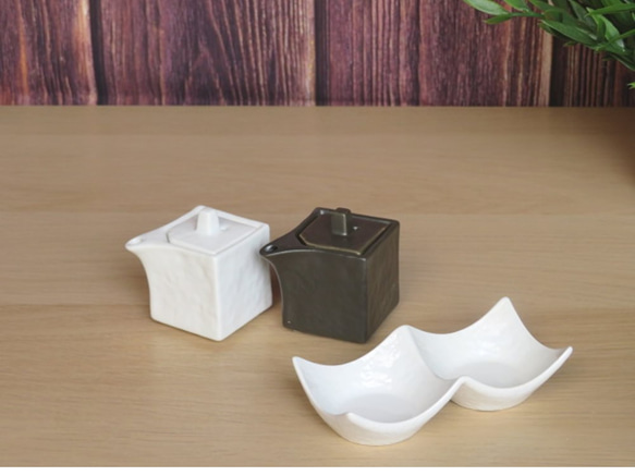 角型醤油差し・ミニ　狭口　ミルクポット　モノトーン　おうちカフェ 3枚目の画像