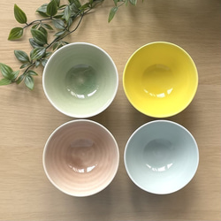 茶碗　うす彫りろくべ茶碗【小】　おうちカフェ　カラフル　パステル 1枚目の画像