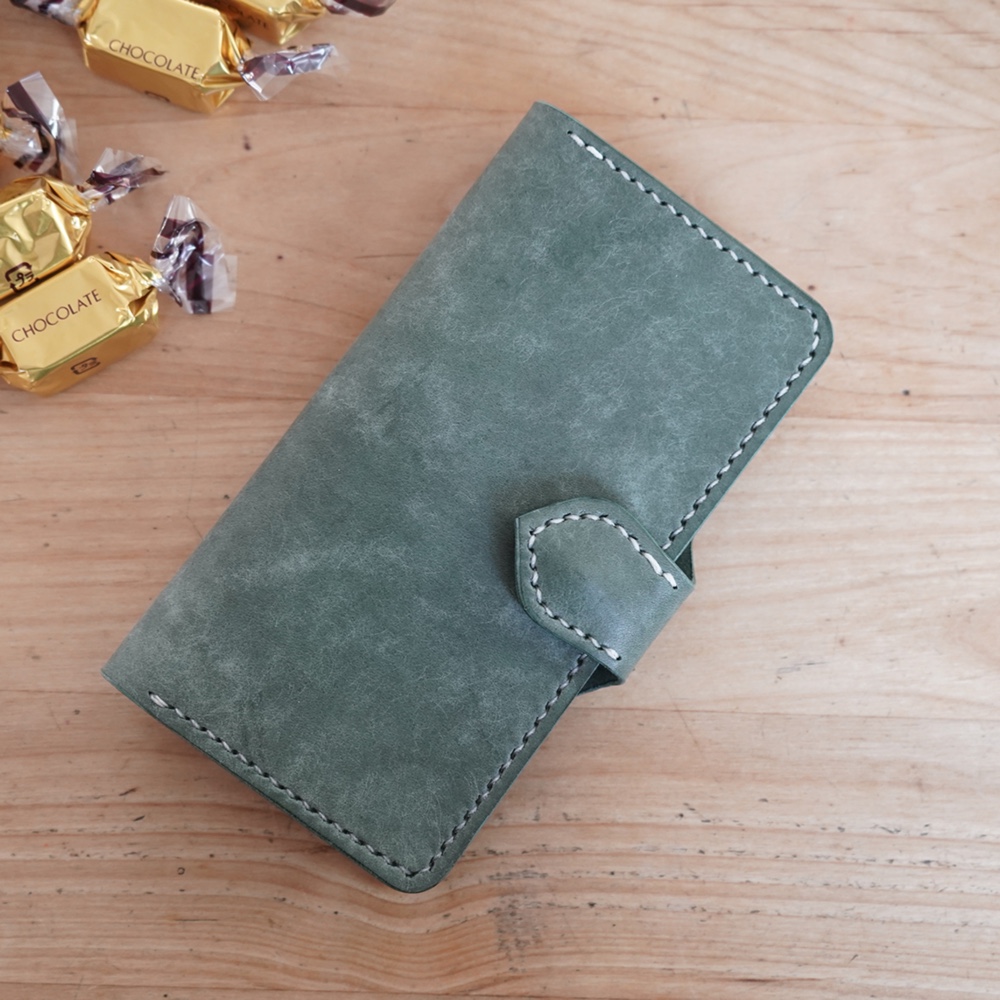 手帳型iPhoneケースマグネットボタン式   プエブロレザー（各サイズ対応）