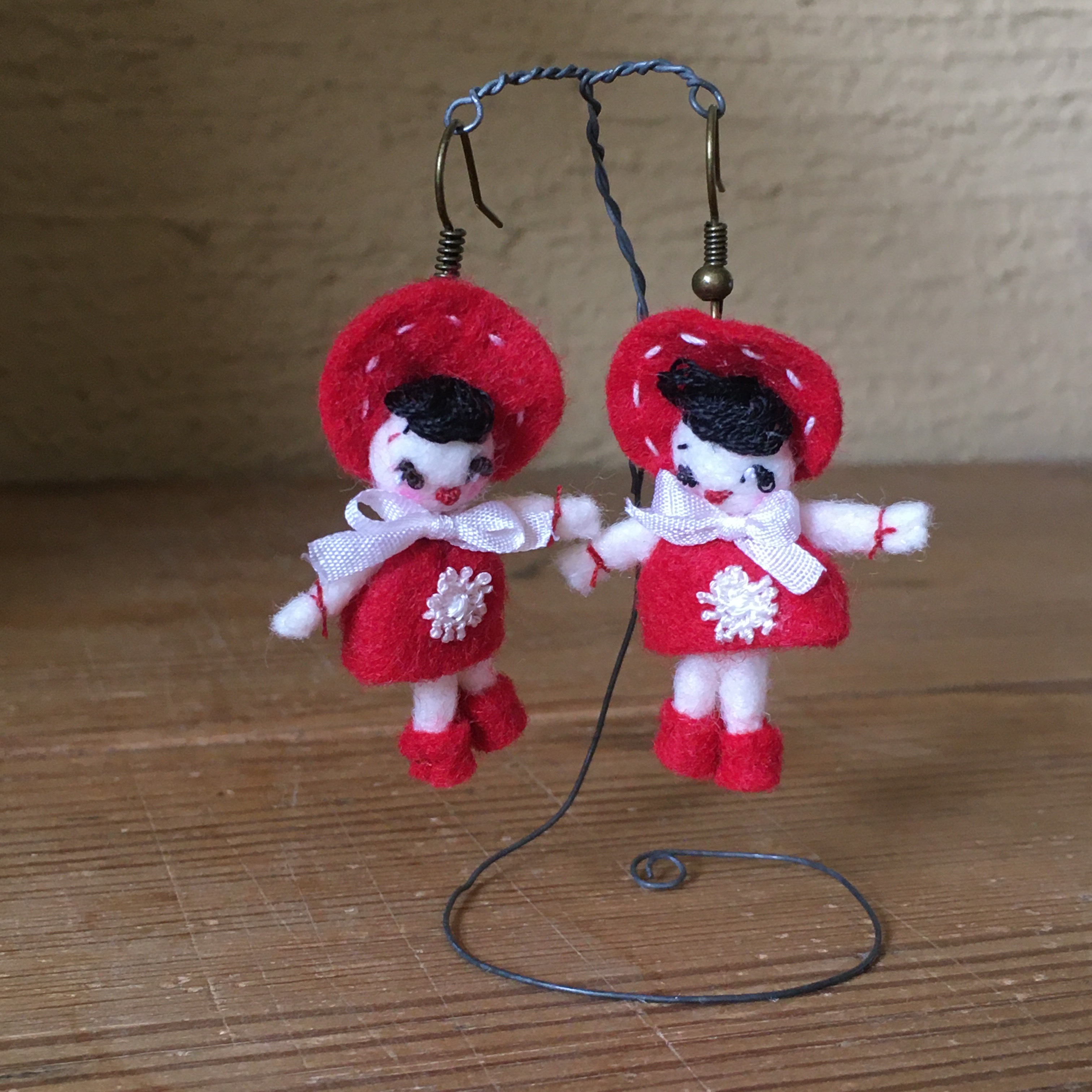 つぶらちゃん　ぷらぷらピアス