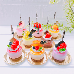 いちごムースケーキのメモスタンド プレゼントBOX付☆フェイクスイーツ ☆誕生日☆クリスマスプレゼント☆ 4枚目の画像