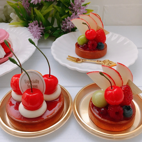 フェイクスイーツ☆約５cmサイズタルト 7種のフルーツケーキ プチサイズ タルトメモスタンド ☆オブジェ