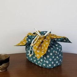 梅あられ黄青　Bento cloth 'n' bag ～紐を引っ張るとお弁当袋になるランチクロス～ 3枚目の画像