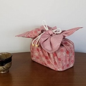 桜鹿の子 Bento cloth 'n' bag ～紐を引っ張るとお弁当袋になるランチ