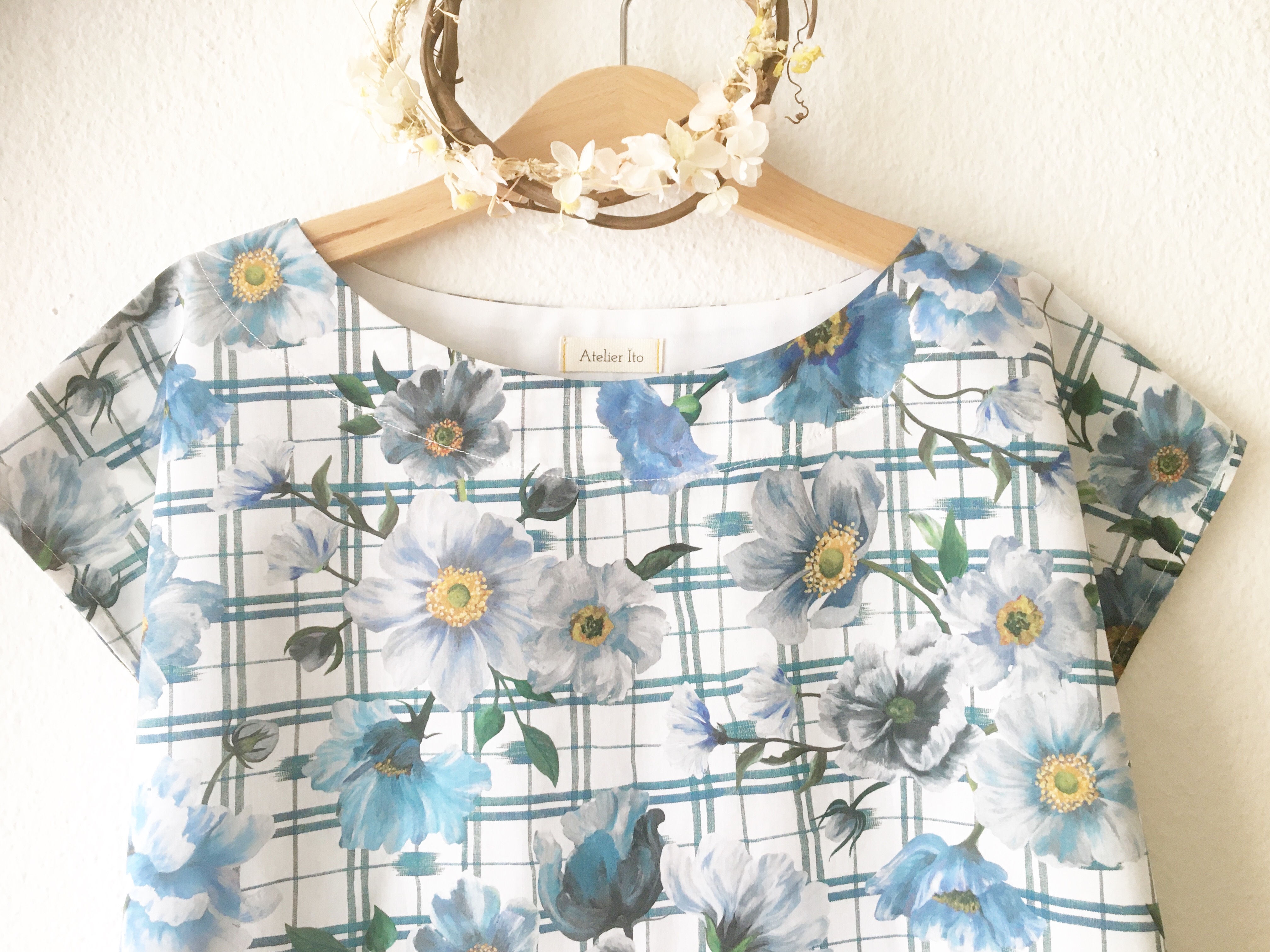 2021S/S新作　Liberty : picnic フレンチスリーブブラウス 7,056円