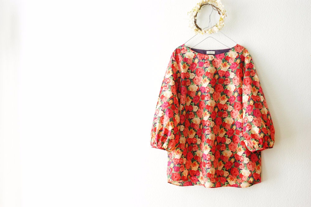 Liberty：sheona rose　ふっくらお袖のチュニック