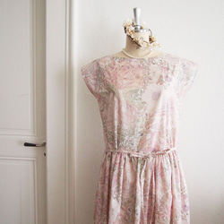 自由：玫瑰xantie經典連衣裙 第4張的照片