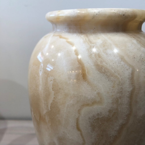 天然大理石(オニキスA)フラワーベース、花瓶、オブジェ 口径：中