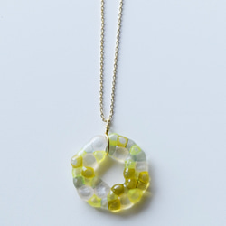 glass flower necklace 2枚目の画像