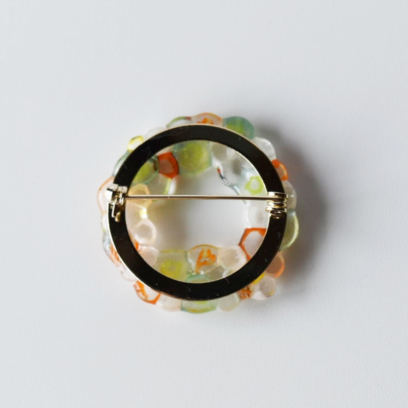 glass flower brooch 3枚目の画像