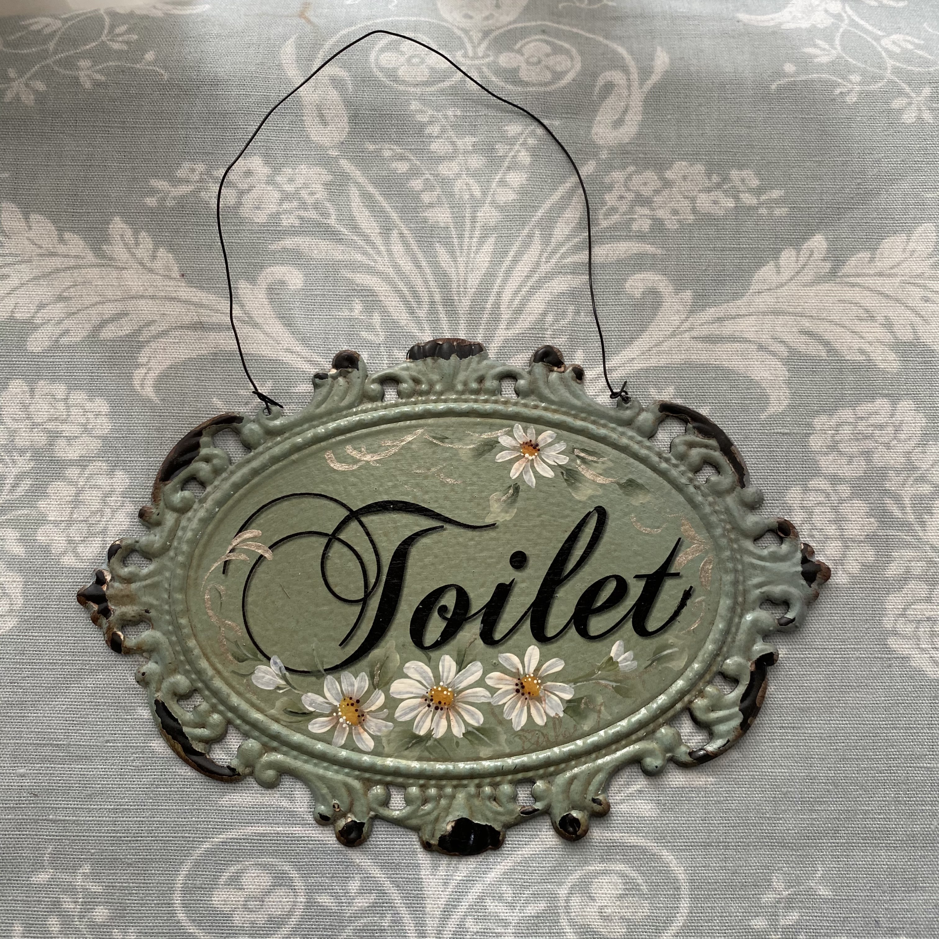 トイレプレート トールペイント ♡トールペイント 手描きのマーガレットのトイレプレート 表札・ネーム