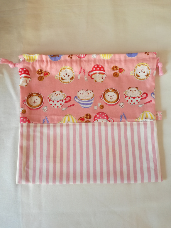 中サイズ巾着袋・パンダ&クマのカフェ柄(ピンク)【入園入学・女の子】 3枚目の画像