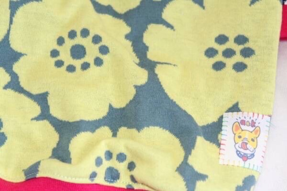 春物ワンコ服オーダー★北欧花柄×ドット袖Ｔ黄色フレンチブル犬服パグ 3枚目の画像