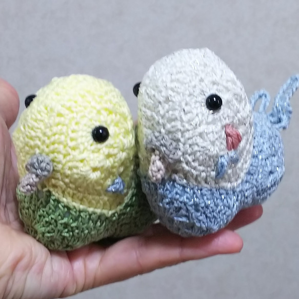 編みぐるみ 小鳥のペア 刺激物