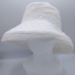 ☆リネン100％レース刺繍の日よけ帽子☆白いハット☆形が作れるつば広帽子☆調整可能☆K-CAPELINE☆ 2枚目の画像