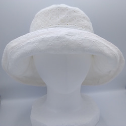 ☆リネン100％レース刺繍の日よけ帽子☆白いハット☆形が作れるつば広帽子☆調整可能☆K-CAPELINE☆ 7枚目の画像