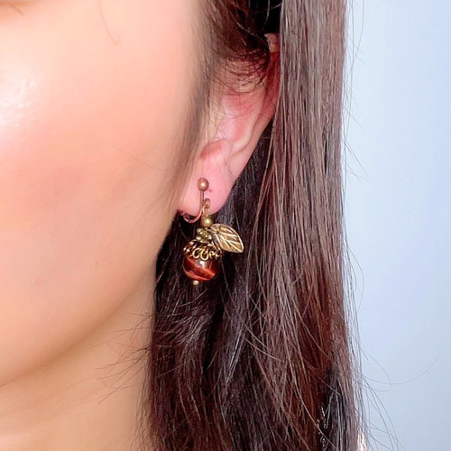 天然石のどんぐりピアス／イヤリング ピアス（フック・チェーン