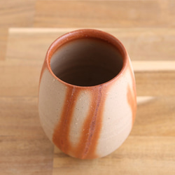備前焼　たまご形のフリーカップ（中）【緋襷】【A】【陶器・コップ・グラス】 3枚目の画像