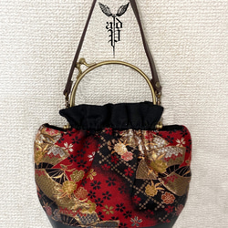 西陣織　金襴の2wayバッグ(小)　【扇面に桜/赤】 3枚目の画像