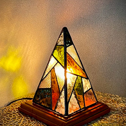 四角錐のランプ　ステンドグラス　 3枚目の画像