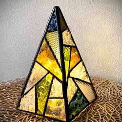 四角錐のランプ　ステンドグラス　 8枚目の画像