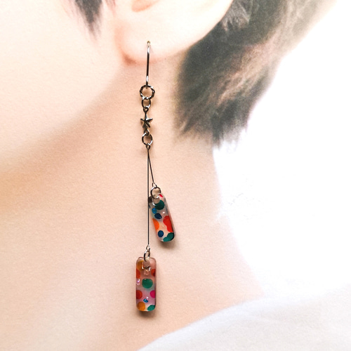 1点もの*細長いレクタングルのゆらゆらピアス/イヤリング ピアス 