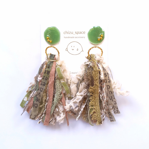 sale】1点もの*2way*くすんだグリーンのカラフルなタッセルピアス 