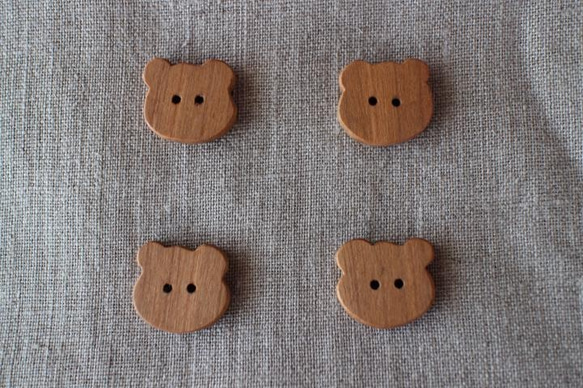 木の動物ボタン(クマ) 2個入り 4枚目の画像