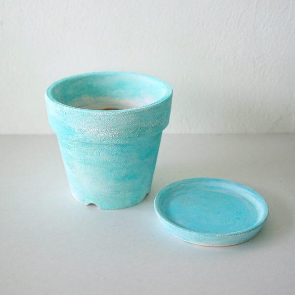 変化するミントブルーの植木鉢　リム型ポットL＋トレイ　mint blue flower pot 2枚目の画像