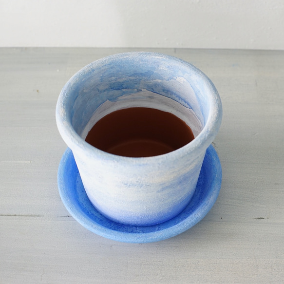 涼しげなアイスブルーの植木鉢　プリン型ポットL＋トレイ　ice blue fower pot 5枚目の画像