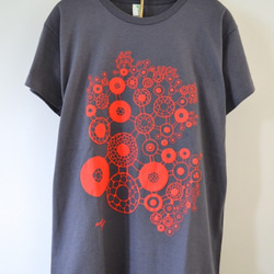 Atsuko Sasaki " sea cells "T-shirt  "海の細胞”gray 1枚目の画像