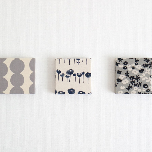 12×12cmちいさなファブリックパネル［ コバナとリーフ ］ブラック