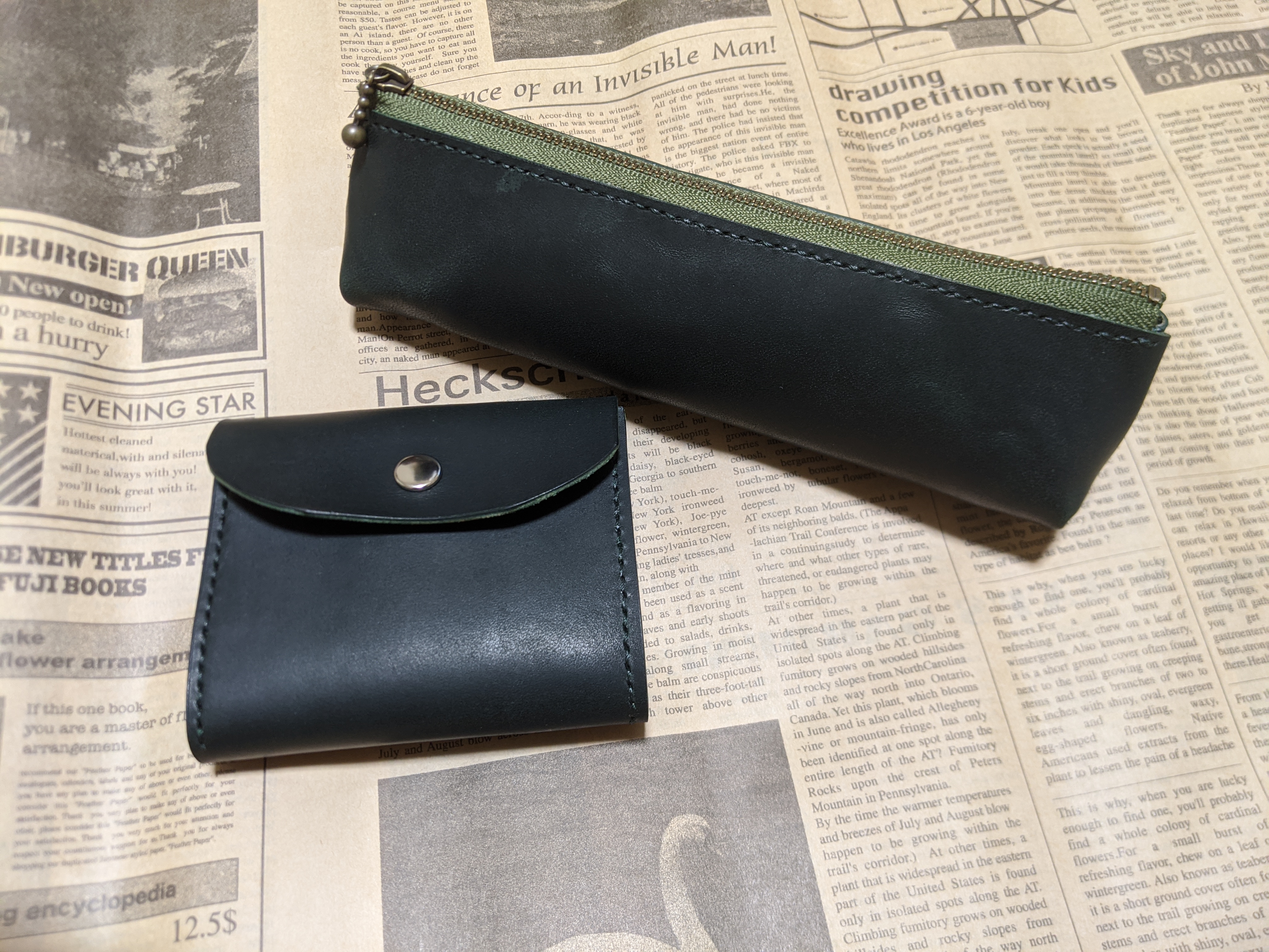 レザー折財布とペンケース 4,844円