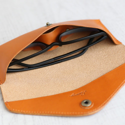 栃木レザー 眼鏡ケース　メガネケース　日本製　送料無料　（黒、茶、キャメル、赤、青） 5枚目の画像