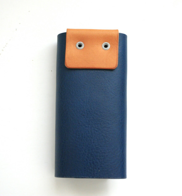[免運費] 優質意大利皮革讓日常充滿樂趣... 由真皮製成的基本鑰匙包。日本製造藍色 第3張的照片