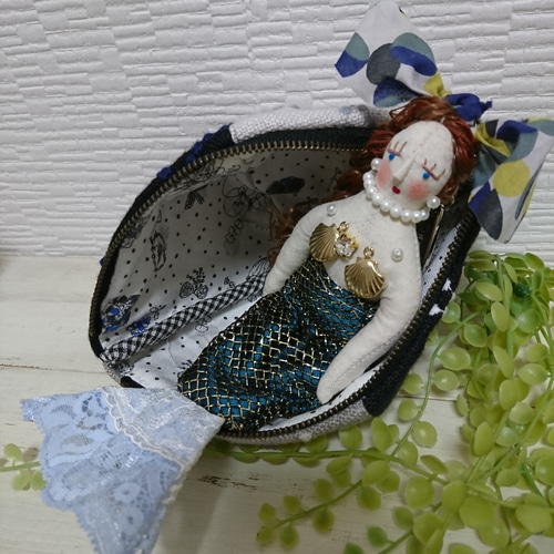 ✨どんな時も女の子ポーチ✨✨minaperhonen ポーチ アイリス⭐アイリス  