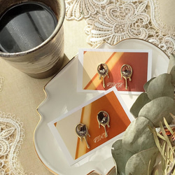 【Creema開設記念】チョコレート とろける ゴールドフレーム  グリッター ピアス 3枚目の画像