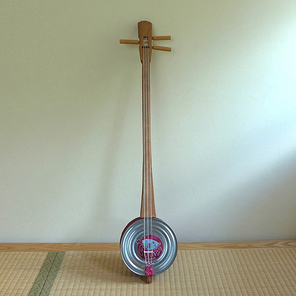 カンカラ三線（レッド） 楽器・アクセサリ さんかくー 通販 9578079