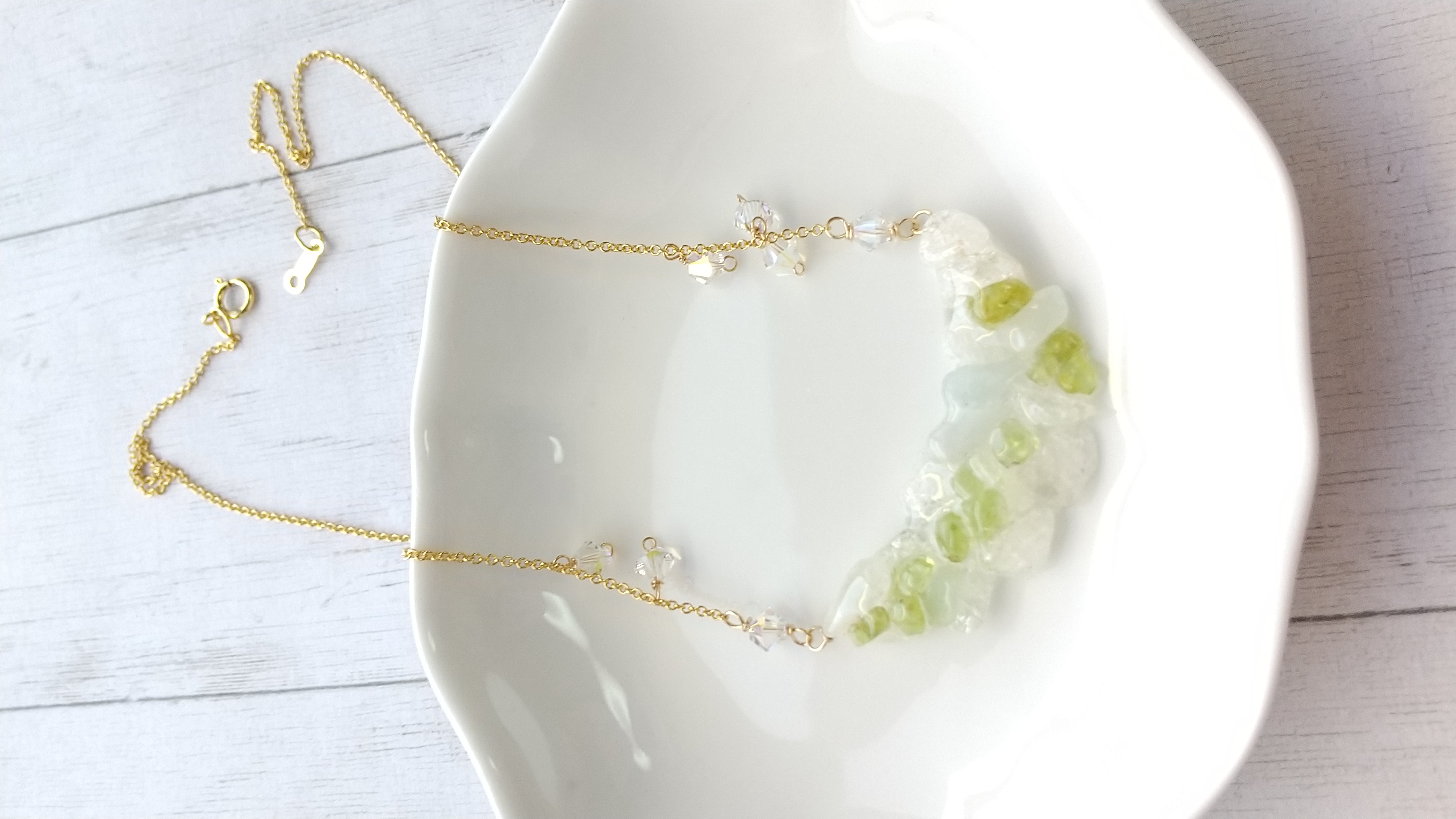 14kgf　心身の浄化、富・喜びをもたらすネックレス（ペリドット、クラック水晶、アクアマリン）40cm