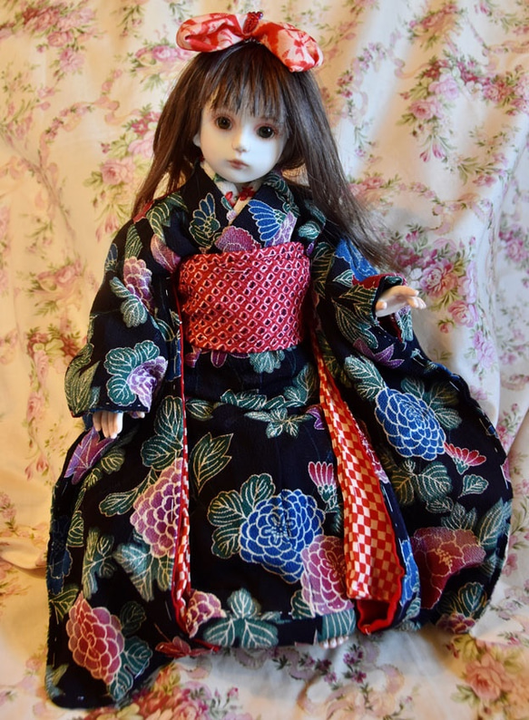 黒の紋縮緬の着物 オールビスク球体関節人形36cm その他人形 黒の紋縮緬の着物 オールビスク球体関節人形36cm その他人形