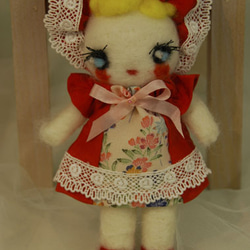 ウールフリースの文化人形　小　キキ 2枚目の画像