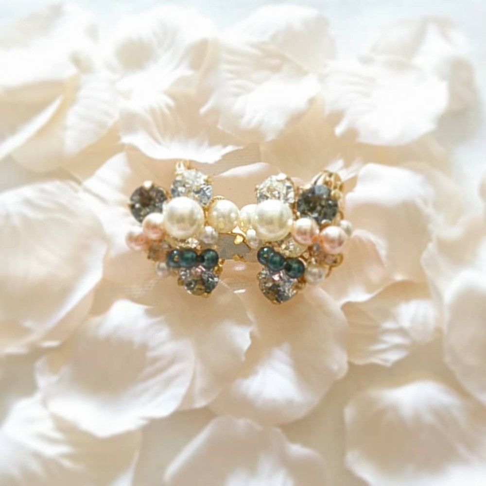 パール＆ビジューイヤリング　(SWPC-110)：ブライダル・ウェディング  和装に合う