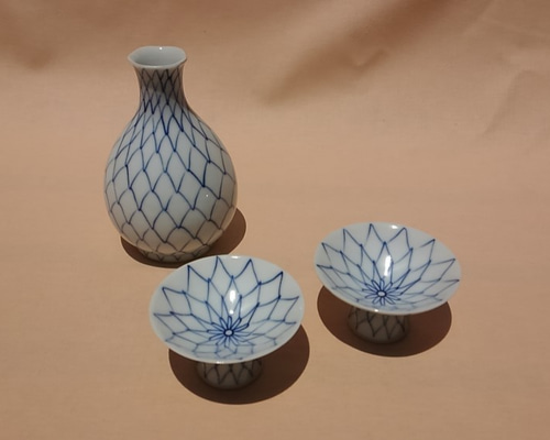 徳利とぐいのみ二点 美濃焼】手描き あみ目徳利 ぐい呑み