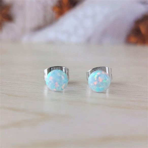 再入荷】5mm✨京都オパール✨ラウンドカボションピアス