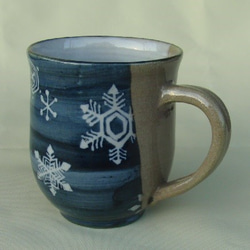 雪の結晶のマグカップ 1枚目の画像