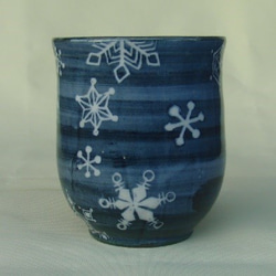 雪の結晶のマグカップ 2枚目の画像