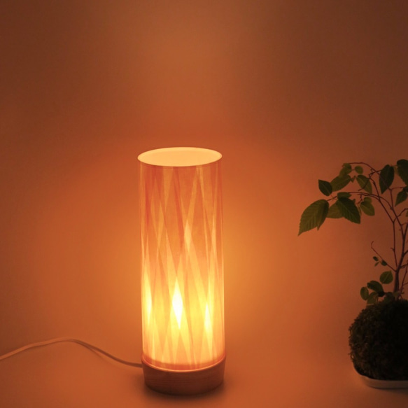 吉野ひのきアロマライト「山＋星」 吉野に生まれ育ったDNAと