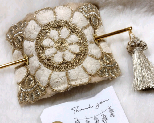 お決まりになられました。2023/➃中 ❤︎着物インド刺繍等生地の